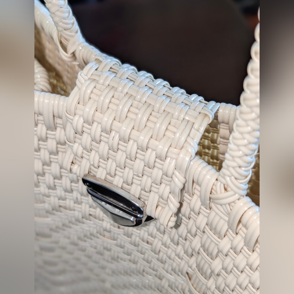 Artisanal Handmade Tote - Picture 6 of 16